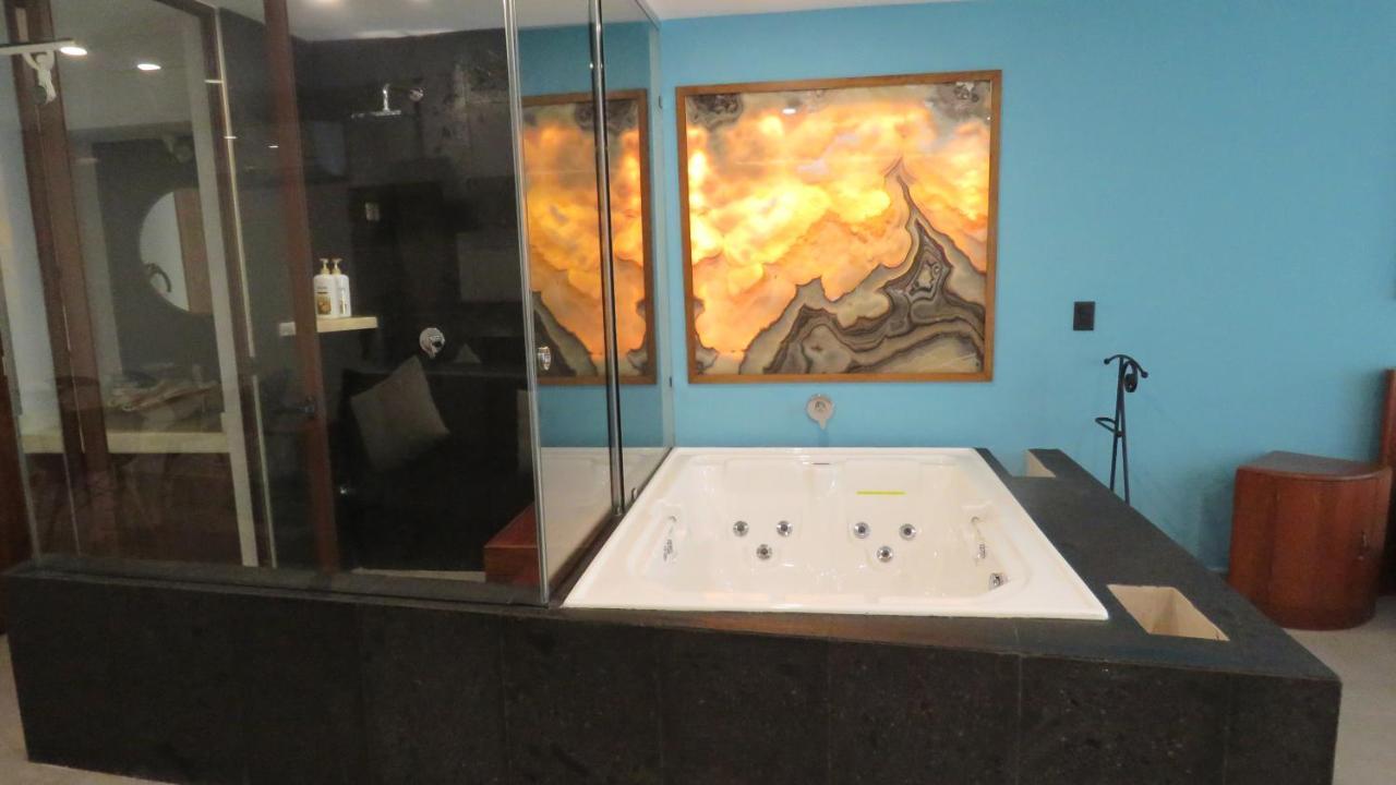 Gorgeous Duplex Mamitas Jacuzzi 3bd Lock-out * Playa del Carmen